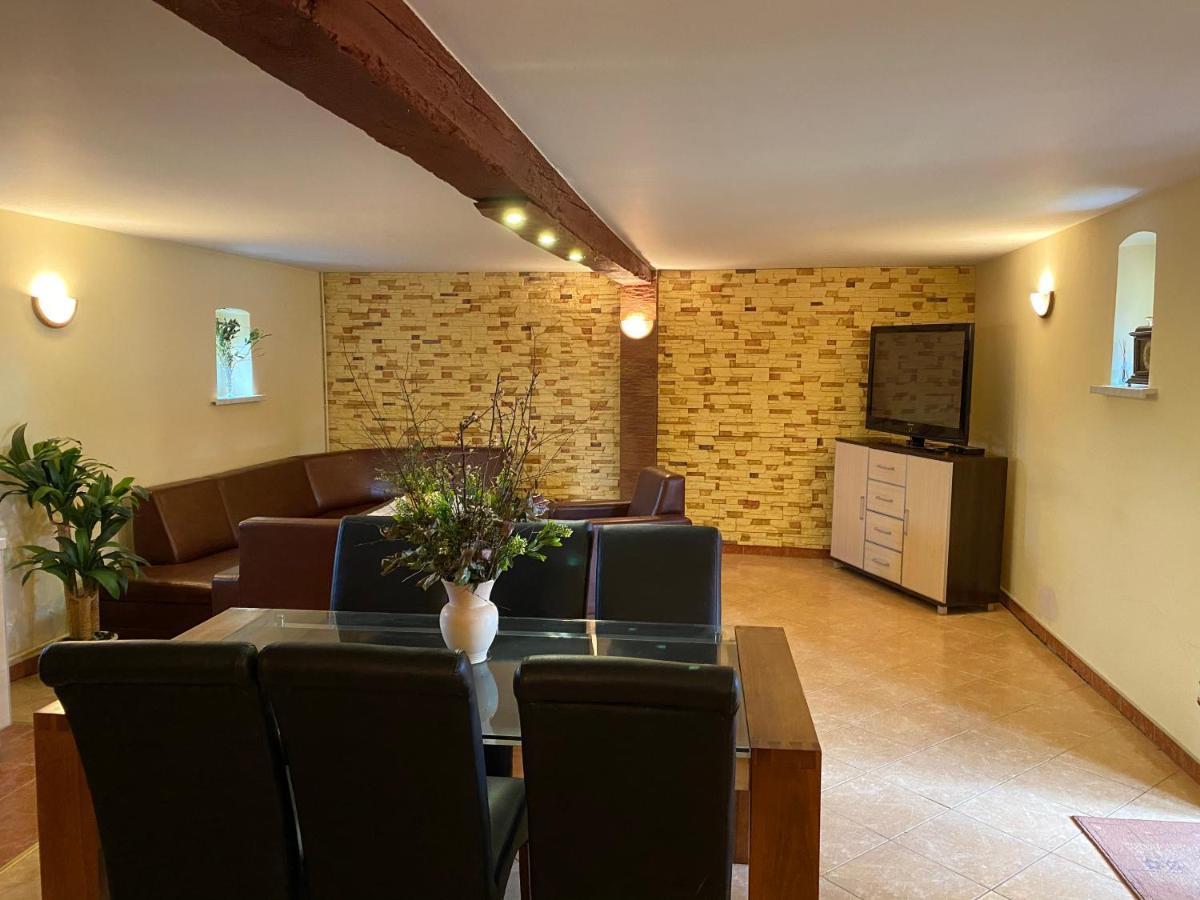 Villa Agro na Wapniarni Biala  Esterno foto